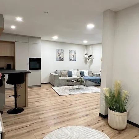 Stilvolle & Ruhige Mit Terrasse & Garten *