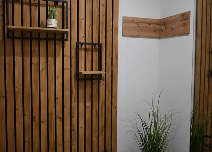 Daire Stilvolle & Ruhige Mit Terrasse & Garten