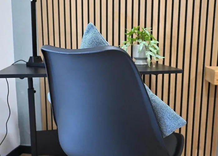 Stilvolle & Ruhige Mit Terrasse & Garten Daire Petershagen