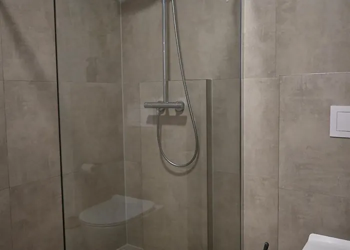 Stilvolle & Ruhige Mit Terrasse & Garten Daire