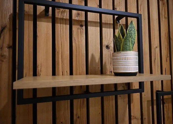 Stilvolle & Ruhige Mit Terrasse & Garten Daire *